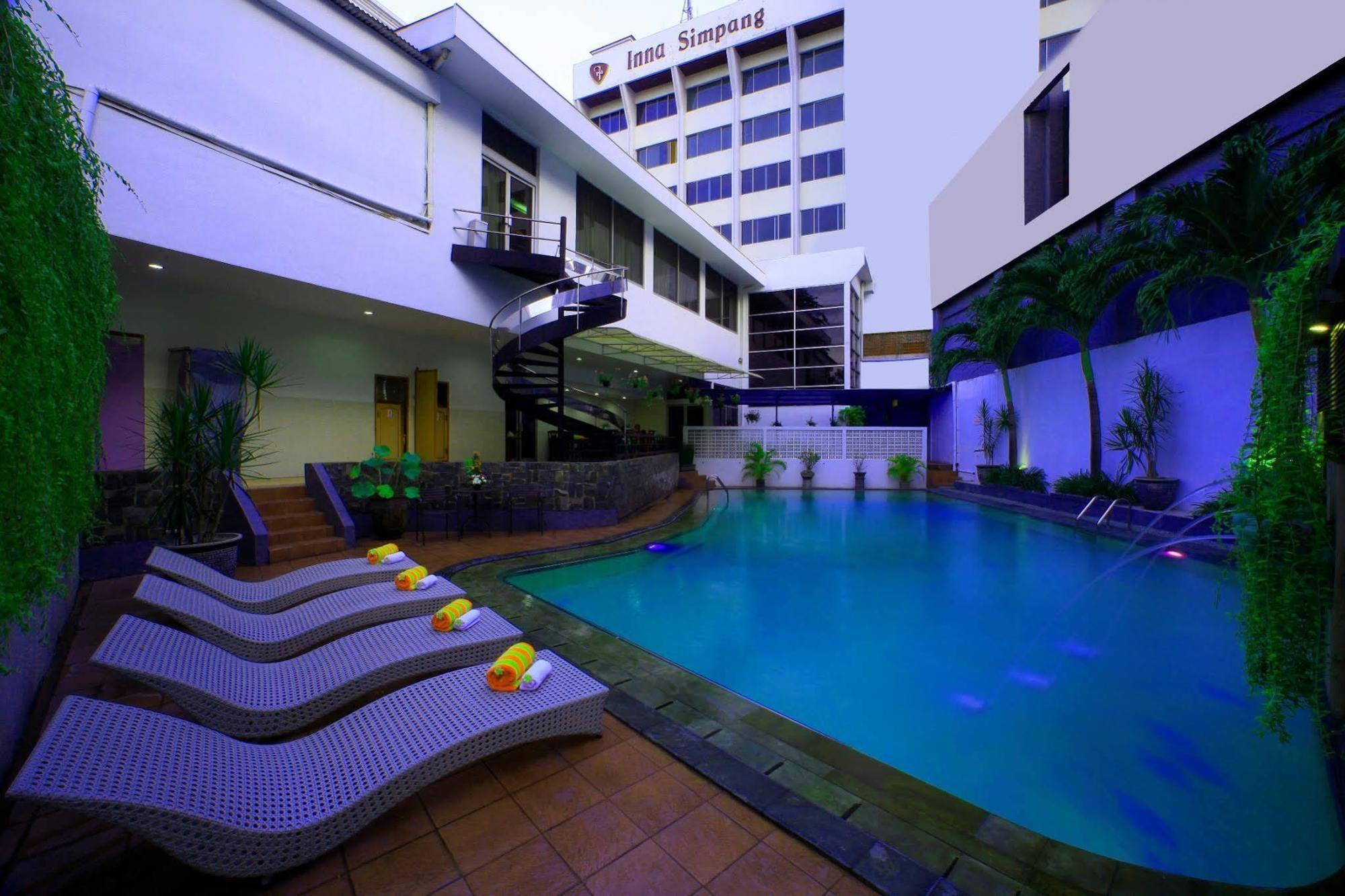 Grand Inna Tunjungan Surabaya Exterior photo